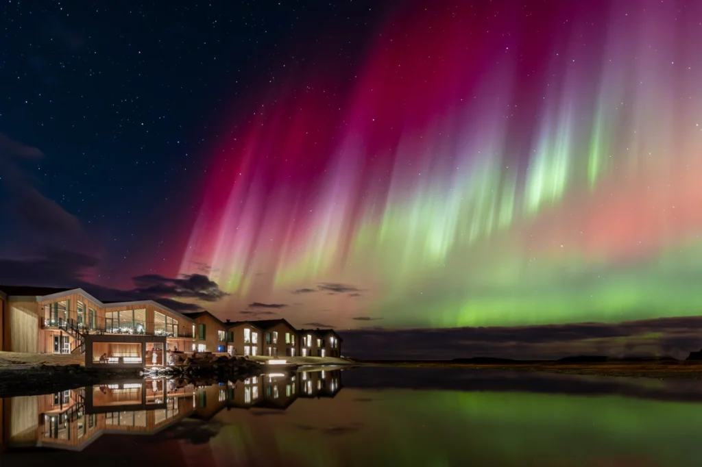 Glacier Lagoon Hotel Northern Lights
